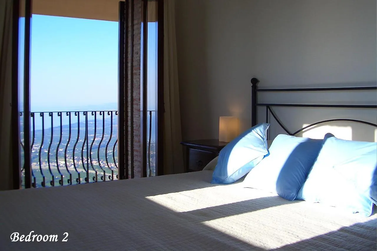 Villa Etna Mare - Pool Villa In Peaceful Location With Breathtaking Views Of The Sea, Mt Etna & Taormina - Itália