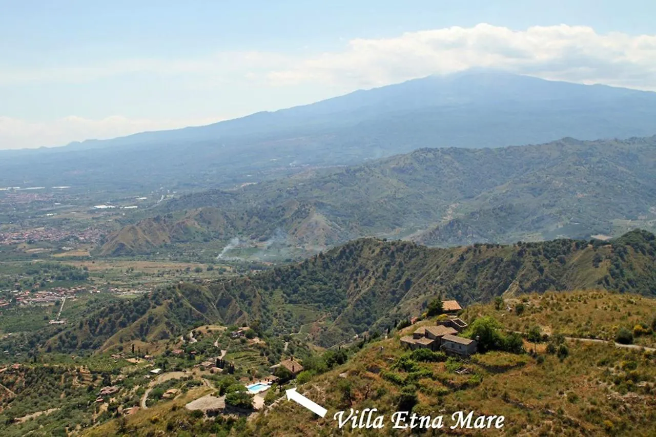 Casa de Férias Villa Etna Mare - Pool Villa In Peaceful Location With Breathtaking Views Of The Sea, Mt Etna & Taormina - Itália