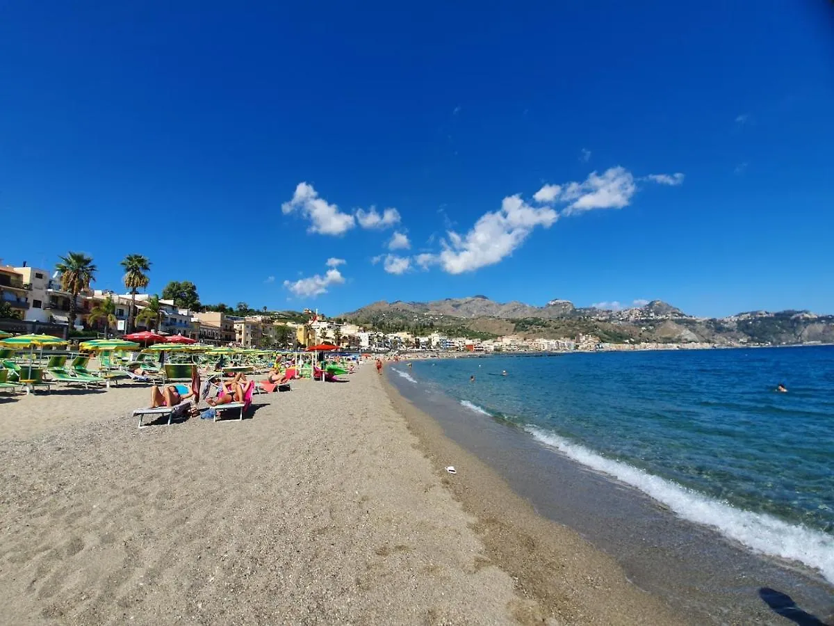 Villa Etna Mare - Pool Villa In Peaceful Location With Breathtaking Views Of The Sea, Mt Etna & Taormina -
